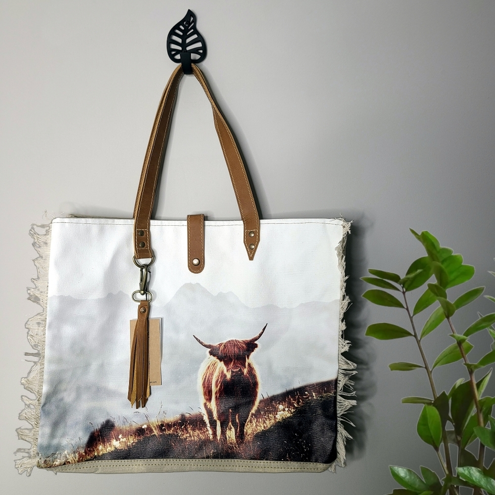 NWT Highland Cow Leather Weekender Tote Bag - Picture 7 of 7